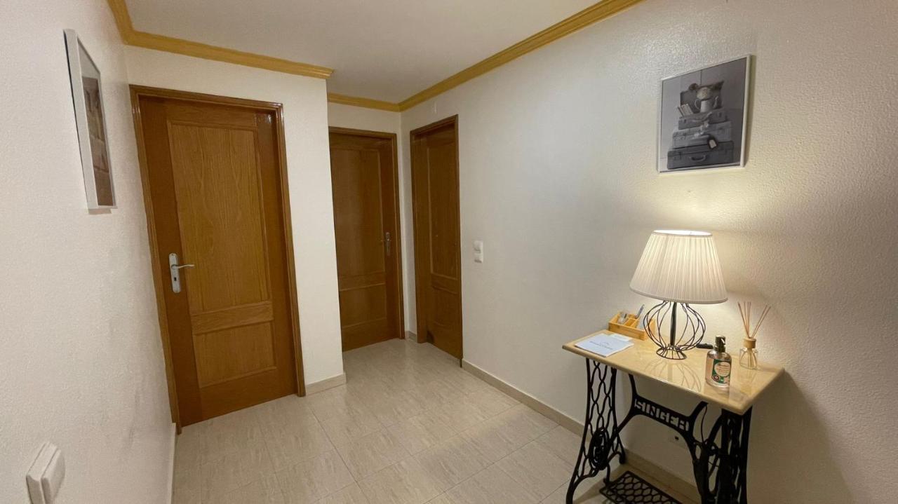 Gouveia'S House Apartment Porches  Bagian luar foto